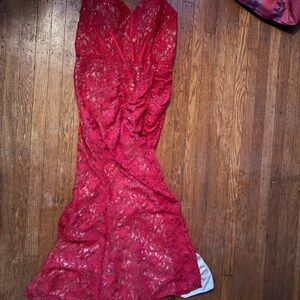 Elegant Red Lace Evening Dress